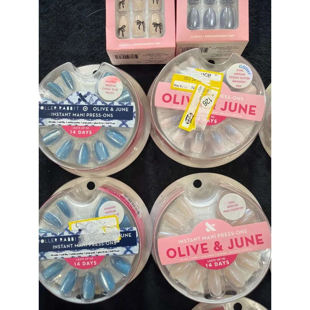 Olive & June Instant Mani Press-On Nails Bundle 9 pkRoller Rabbit Oval Almond
